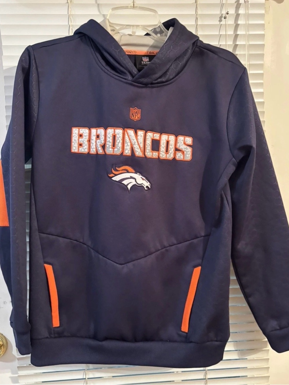 NFL Team Apparel Denver Broncos Youth Tek Warm Hoodie Dark Blue Size Large 14/16